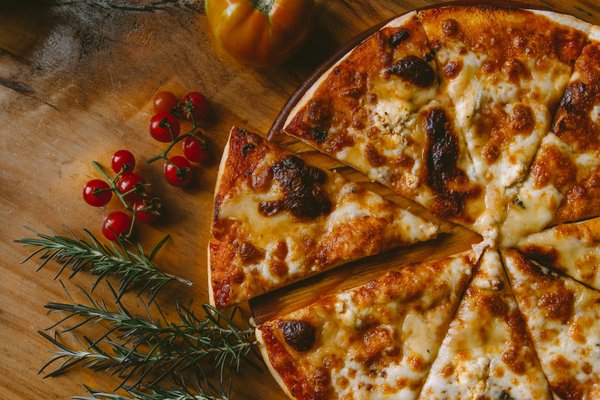 Les secrets d'une pizza parfaite : De la pâte à la garniture